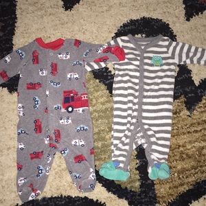 Two together newborn footsies